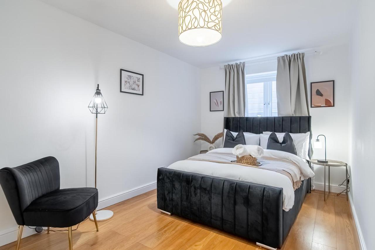 Chic 3 Bed Apartment Near London Bridge With Balcony Luaran gambar