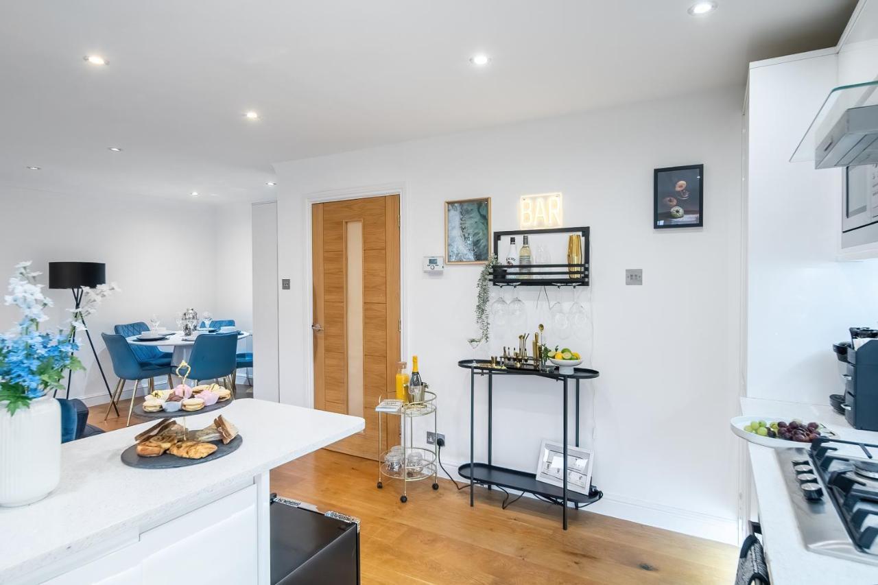 Chic 3 Bed Apartment Near London Bridge With Balcony Luaran gambar