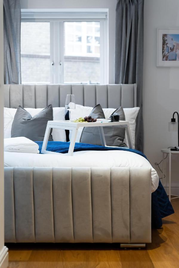 Chic 3 Bed Apartment Near London Bridge With Balcony Luaran gambar