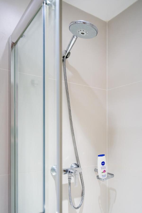 Chic 3 Bed Apartment Near London Bridge With Balcony Luaran gambar